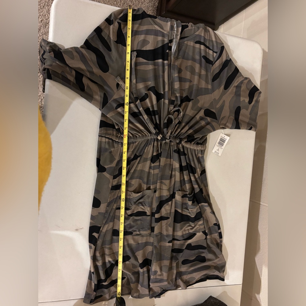 NWT Torrid Camouflage Utility Jacket with Hood and Drawstring Waist - Picture 8 of 9
